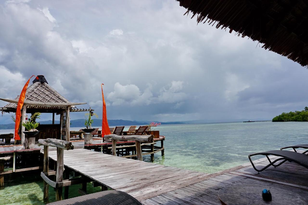 Raja Ampat Dive Lodge Pulau Mansuar Екстериор снимка