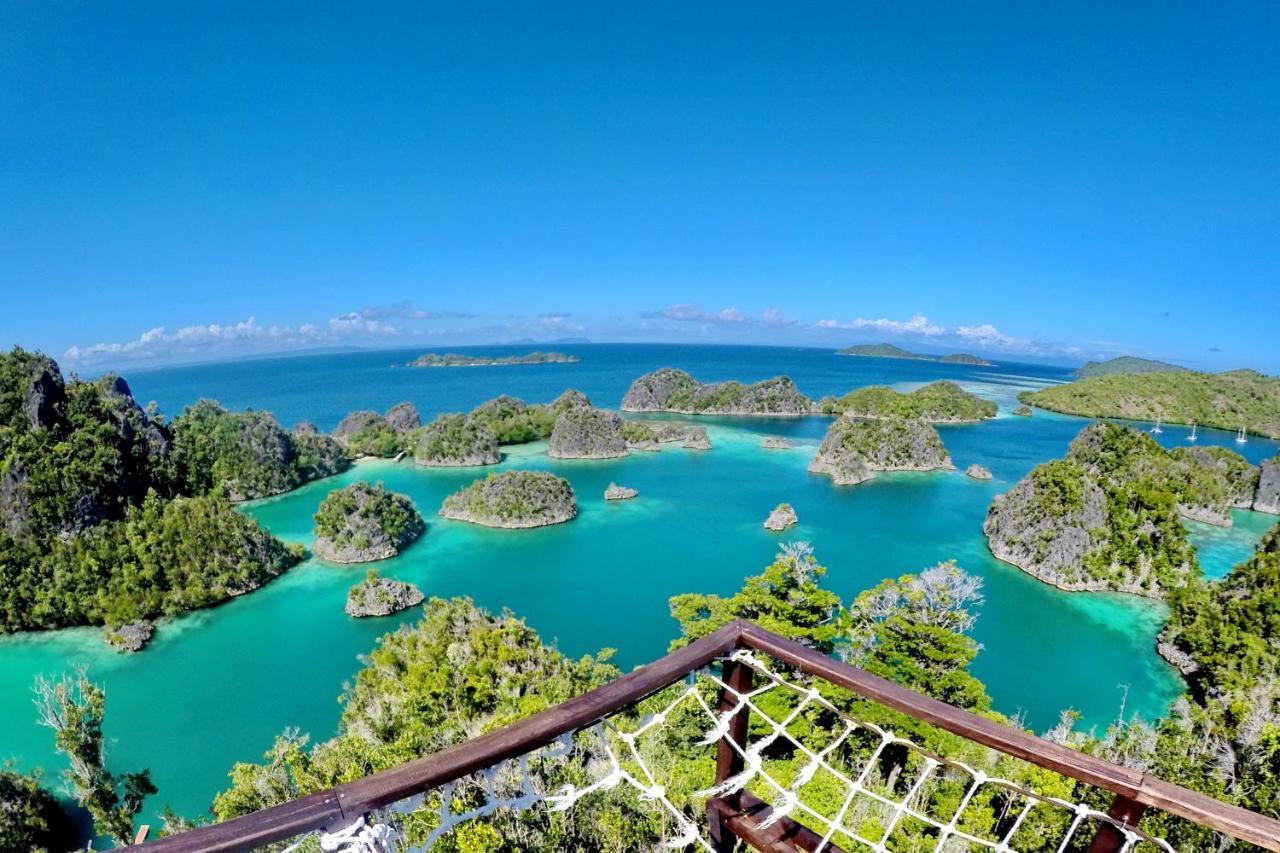 Raja Ampat Dive Lodge Pulau Mansuar Екстериор снимка