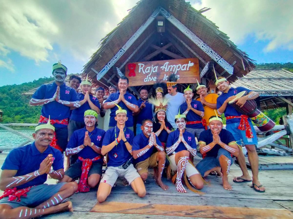 Raja Ampat Dive Lodge Pulau Mansuar Екстериор снимка